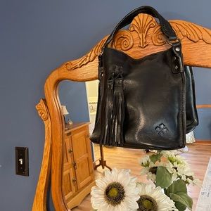 Patricia Nash shoulder tote (black).